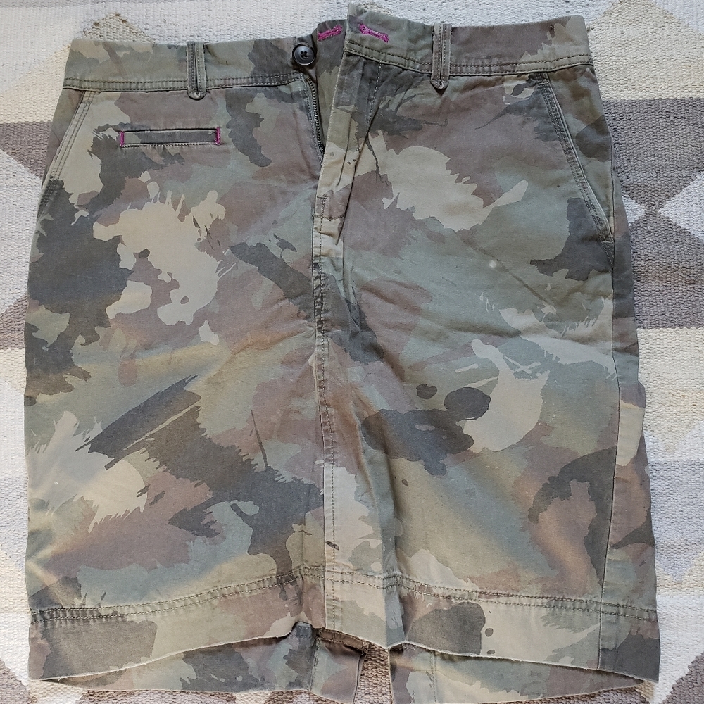 GAP Camouflage Midi Skirt